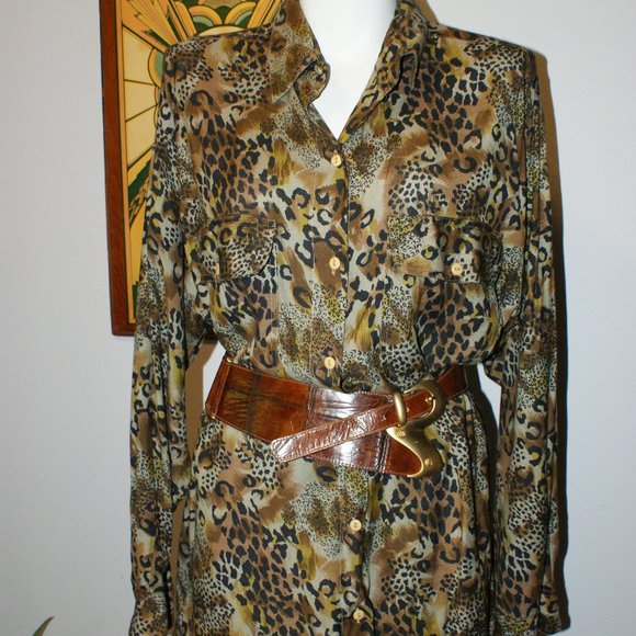 Vintage Animal Print Short Circuit Rayon Shirt - Picture 2 of 10